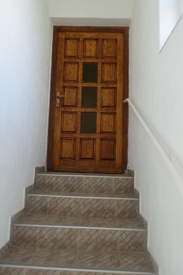 Apartments Galeb Rtina Exterior photo